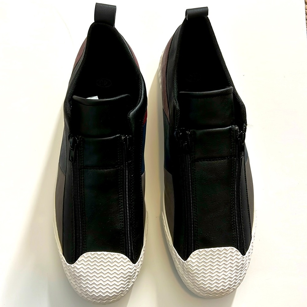 Leather Men’s Sneaker